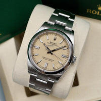 Rolex Oyster Perpetual 41mm Beije/134300