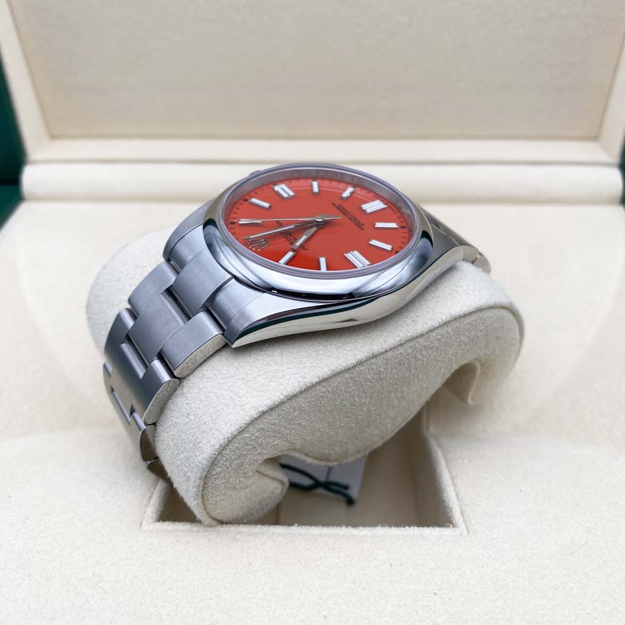 Rolex Oyster Perpetual "Coral" 41mm 124300 Red Dial