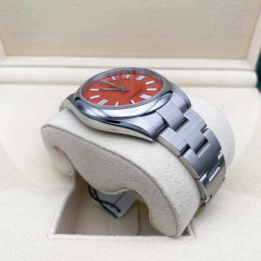 Rolex Oyster Perpetual "Coral" 41mm 124300 Red Dial