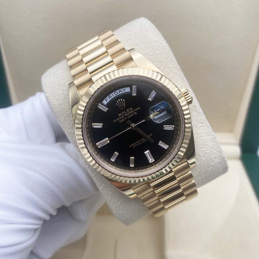 Rolex Day-Date 40 Presidential 228238 Fluted Bezel Baguette Diamond Black Dial