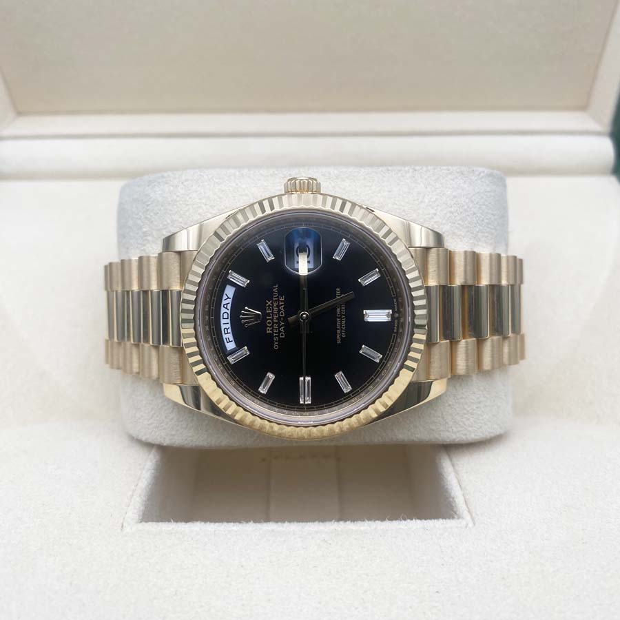 Rolex Day-Date 40 Presidential 228238 Fluted Bezel Baguette Diamond Black Dial