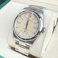 Rolex Oyster Perpetual 41mm Beije/134300