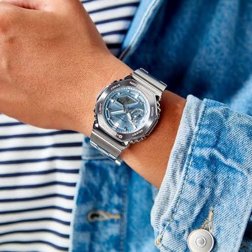 GM-2110D-2A Quartz G Steel Stainless Steel / Resin Silver