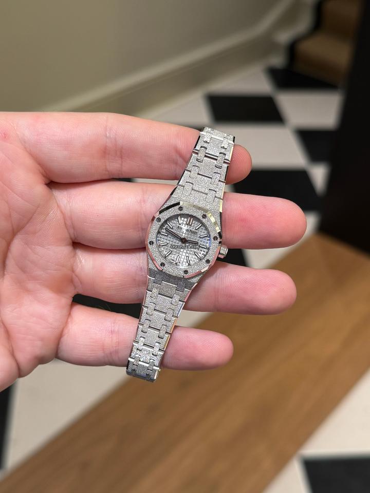 Audemars Piguet Royal Oakmini Frosted Gold Quartz 67630BC